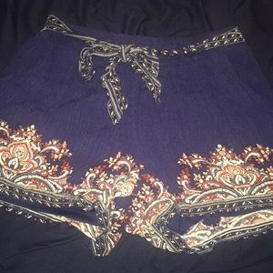 Navy Red & White Paisley shorts
